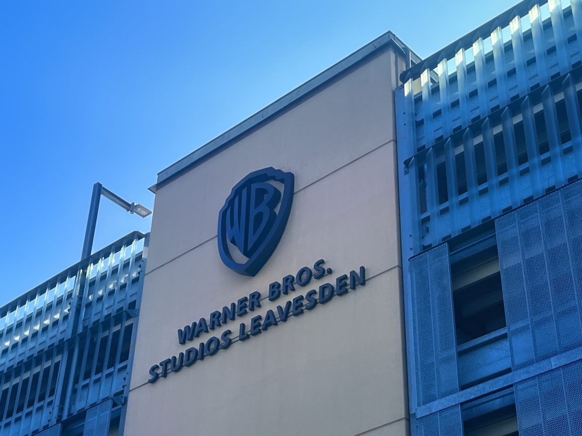 Warner Bros Pixelarab