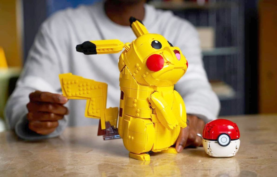 عودة رسمية إلى Kanto؟ تسريب مجموعة LEGO Pokémon الجديدة يكشف مواجهة Charizard وJolteon احتفالًا بالذكرى الثلاثين للسلسلة 8 Lego Pokemon 2 Pixelarab