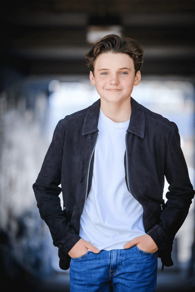 Benjamin Evan Ainsworth Pixelarab